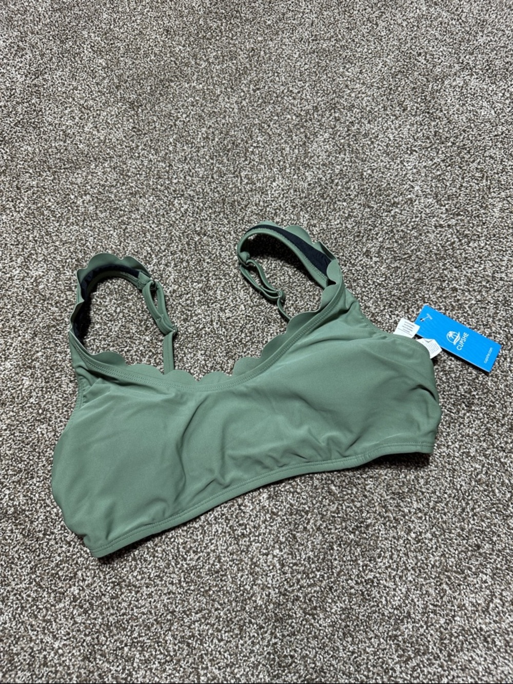 NWT Cupshe bikini top - Olive Green Scallop Edge medium